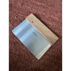 Ateco 1372 Bench Scraper Wooden Handle Baking Supplies Kitchen Tools